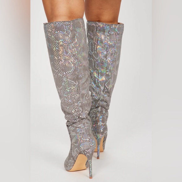 Brand new heel boots - Picture 3 of 3